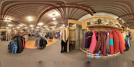 Snowboard Shop «Peak Ski & Snowboard Center», reviews and photos, 640 Center Rd, Pittsburgh, PA 15239, USA