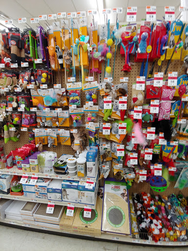 Pet Supply Store «Pet Supplies Plus», reviews and photos, 18610 W Bluemound Rd, Brookfield, WI 53045, USA