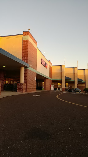 Grocery Store «Giant Food Stores», reviews and photos, 611 Main St, Harleysville, PA 19438, USA