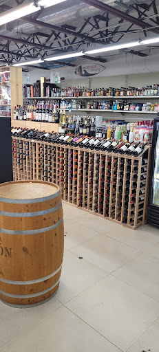 Liquor Store «24 Liquors - Hallandale Beach Liquor Store», reviews and photos, 3101 Hallandale Beach Blvd #100, Hallandale Beach, FL 33009, USA