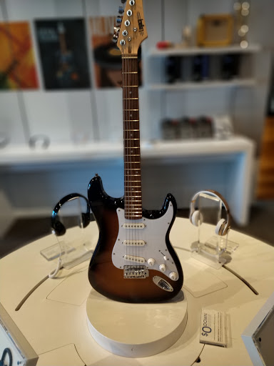 Cell Phone Store «AT&T», reviews and photos, 1812 N Westshore Blvd, Tampa, FL 33607, USA