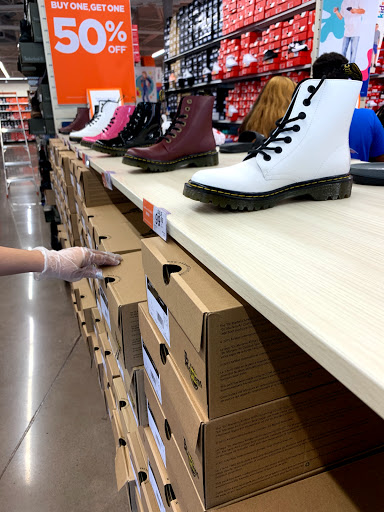 Shoe Store «Rack Room Shoes», reviews and photos, 820 W Stacy Rd #318, Allen, TX 75013, USA