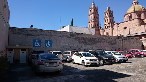 ESTACIONAMIENTO SAN JOSÉ