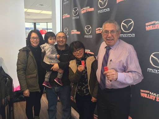 Mazda Dealer «Mazda of Valley Stream», reviews and photos, 676 W Merrick Rd, Valley Stream, NY 11580, USA