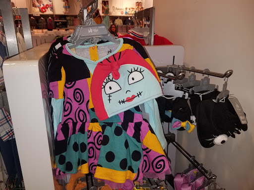 Toy Store «Disney Store», reviews and photos, 1201 Lake Woodlands Dr, The Woodlands, TX 77380, USA