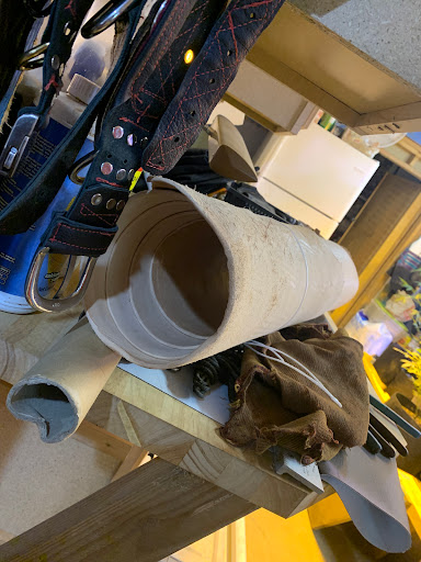 Craft Store «Tandy Leather Portland-21», reviews and photos, 13221 NE Whitaker Way, Portland, OR 97230, USA