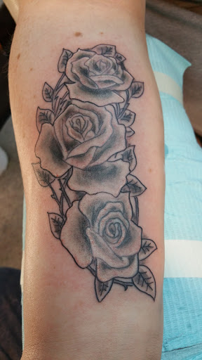 Tattoo Shop «Creative Ink Tattoo Studio», reviews and photos, 9513 Dixie Hwy, Louisville, KY 40272, USA