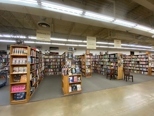 Book Store «Half Price Books», reviews and photos, 366 W Army Trail Rd, Bloomingdale, IL 60108, USA