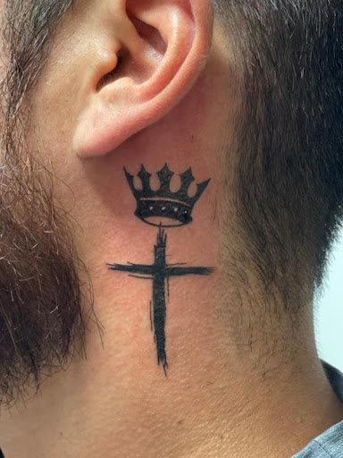 Explore heart and rose tattoo ideas, creative tattoo ideas in Butler, available at Red Parlour Tattoo & Piercing NJ