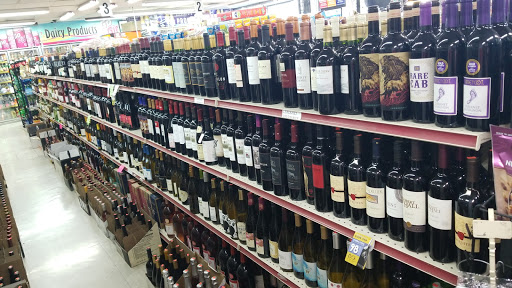 Grocery Store «La Riviera Market and Spirits», reviews and photos, 9331 La Riviera Dr, Sacramento, CA 95826, USA