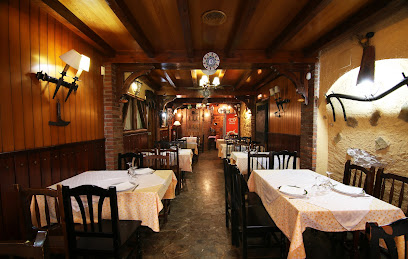 Mesón Restaurante Antigua Casa Patata - C. Malacuera, 2, 28180 Torrelaguna, Madrid, Spain