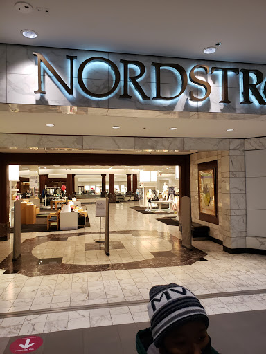 Department Store «Nordstrom», reviews and photos, 1400 S Hayes St, Arlington, VA 22202, USA