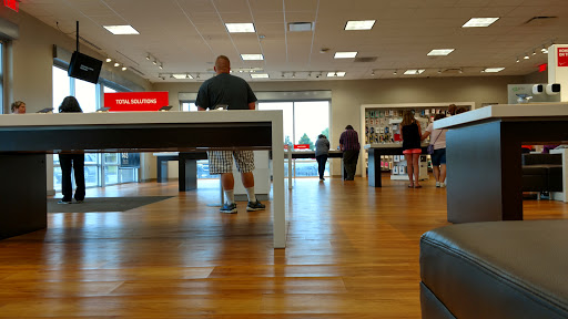 Cell Phone Store «Verizon», reviews and photos, 10651 E US Hwy 36 a, Avon, IN 46123, USA