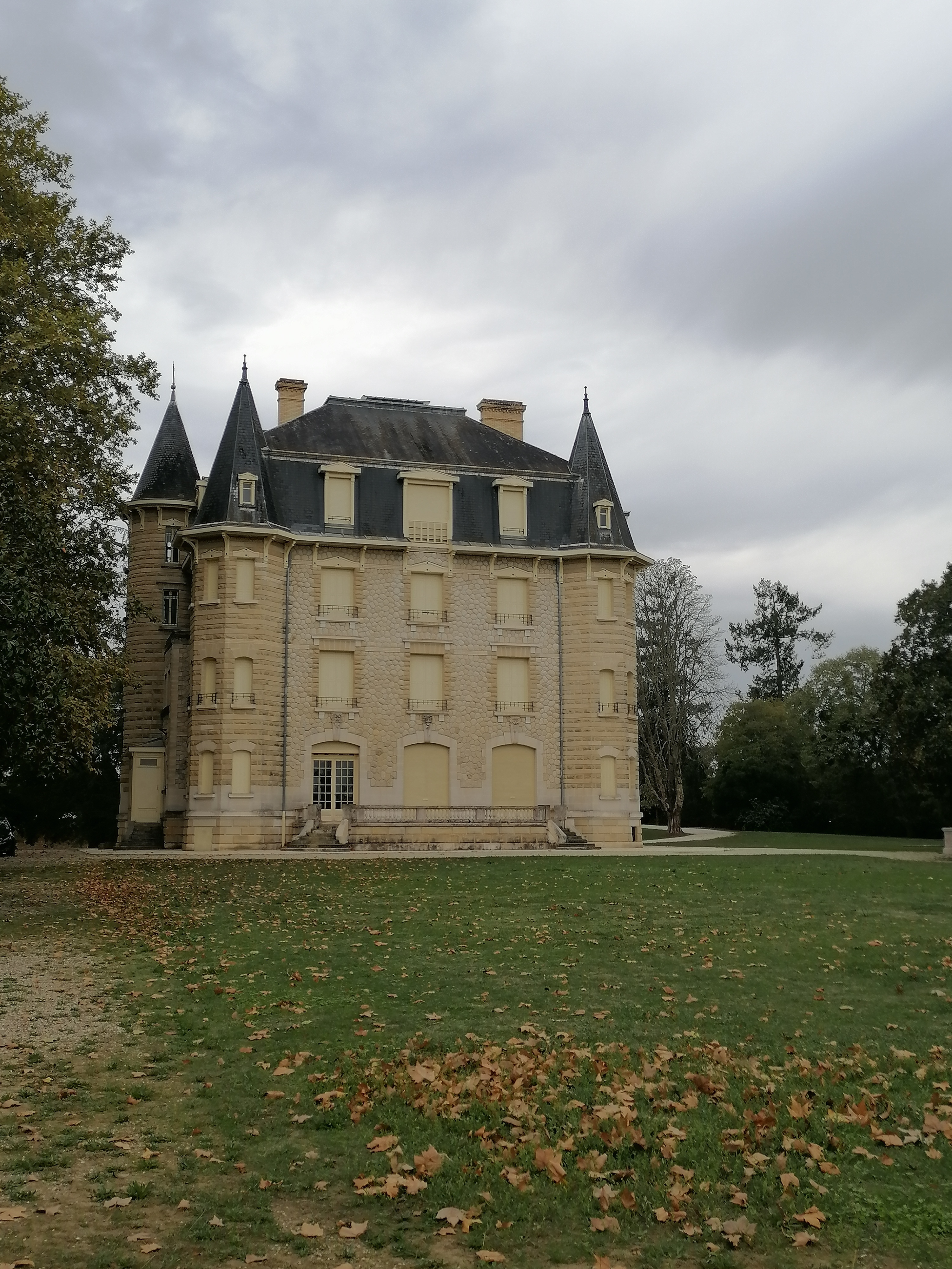 Photo n° 5 de l'avis de ZAccro.i fait le 22/11/2022 à 09:10