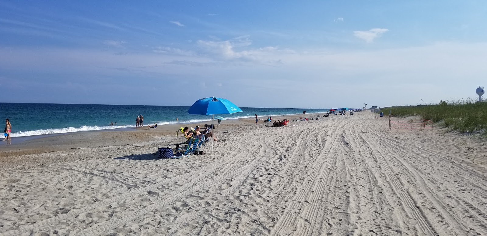 Φωτογραφία του Wrightsville beach με φωτεινή άμμος επιφάνεια