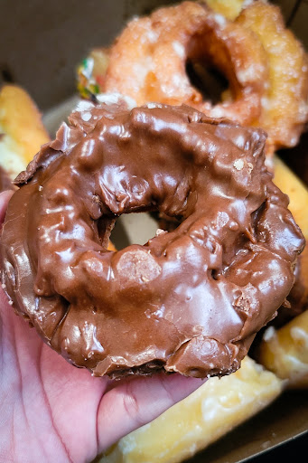 Donut Shop «Fresh Donuts», reviews and photos, 658 Gray Ave, Yuba City, CA 95991, USA