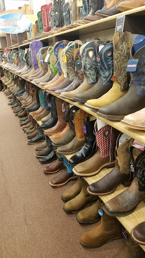 Western Apparel Store «The Fort - Nebraska City», reviews and photos, 903 Central Ave, Nebraska City, NE 68410, USA