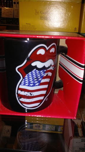 Tobacco Shop «Ra Shop #8 Uptown Nola», reviews and photos, 8128 Oak St, New Orleans, LA 70118, USA