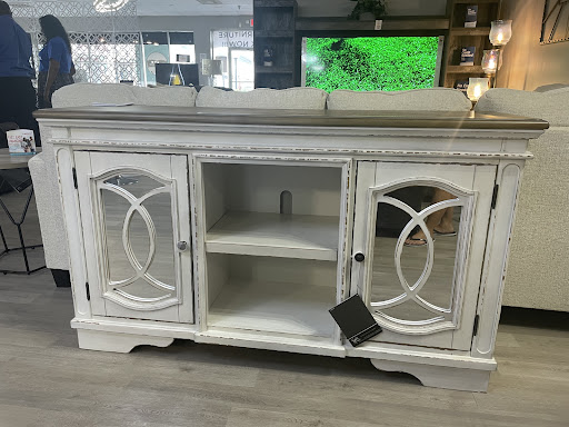 Used Furniture Store «Orlando Furniture Exchange», reviews and photos, 3228 W State Rd 426 #1016, Oviedo, FL 32765, USA