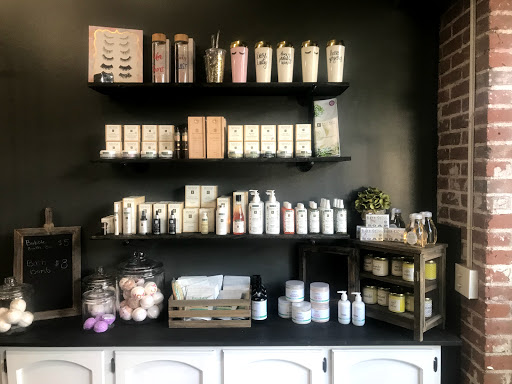 Day Spa «Sass Beauty and Massage (formerly Bloom Organic Body)», reviews and photos, 222 NE 4th Ave, Camas, WA 98607, USA