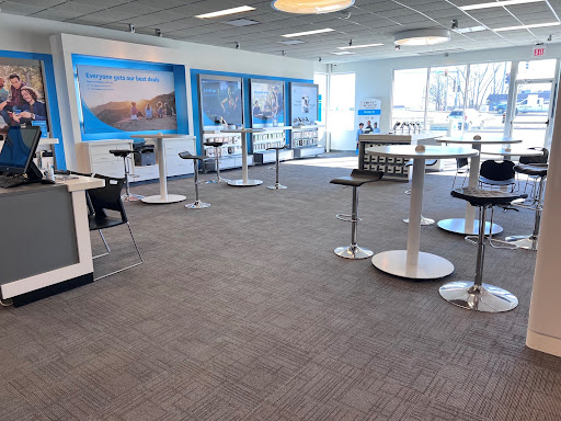 Cell Phone Store «AT&T Authorized Retailer», reviews and photos, 1855 Vaughn Rd, Wood River, IL 62095, USA