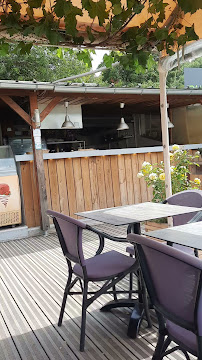 Atmosphère du Carlie's - Bar - Restaurant à Ubaye-Serre-Ponçon - n°2
