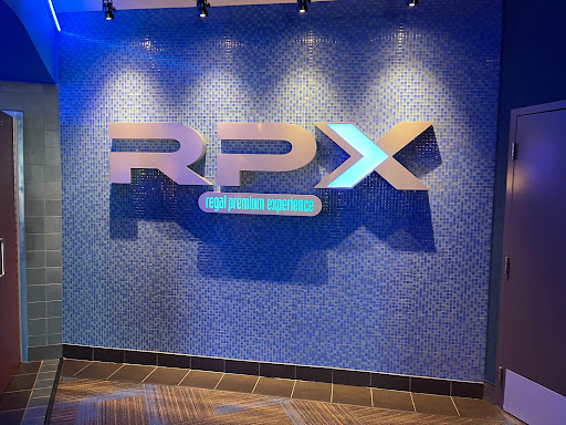 Movie Theater «Regal Cinemas Greenwood 14 & RPX», reviews and photos, 461 Greenwood Park Dr S, Greenwood, IN 46142, USA