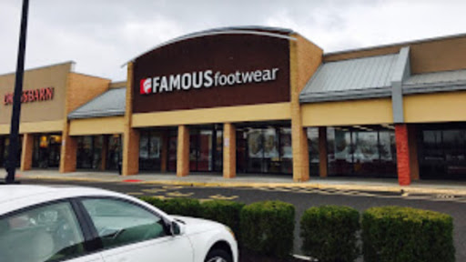 Shoe Store «Famous Footwear», reviews and photos, 3501 NJ-42, Turnersville, NJ 08012, USA