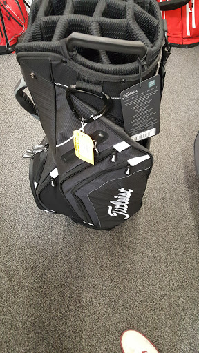 Sporting Goods Store «Roger Dunn Golf Shops», reviews and photos, 1421 Village Way, Santa Ana, CA 92705, USA