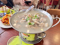 Soupe de poulet du Restaurant chinois Yummy Noodles 渔米酸菜鱼 川菜 à Paris - n°16