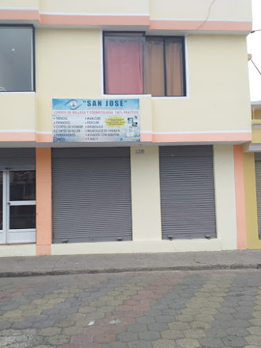 Opinii despre CENTRO DE CAPACITACIÓN Y FORMACIÓN "SAN JOSÉ" în Pujilí - Centro de estética