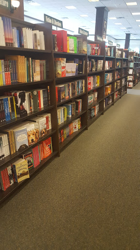 Book Store «Barnes & Noble», reviews and photos, 760 SE Maynard Rd, Cary, NC 27511, USA