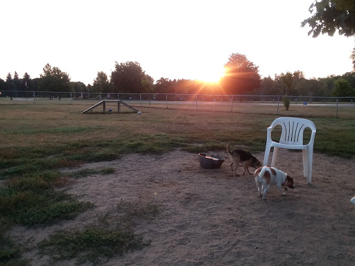 Pet Groomer «Fairview Pet Center», reviews and photos, 1451 S M 52, Owosso, MI 48867, USA