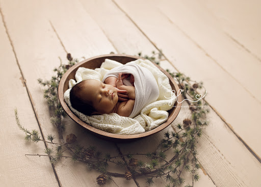 Neugeborenen- und Familienfotograf München | Petja Harati Photography