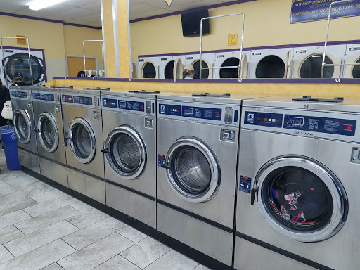 Laundromat «Fern Street Coin Laundry», reviews and photos, 2105 Fern St, San Diego, CA 92104, USA