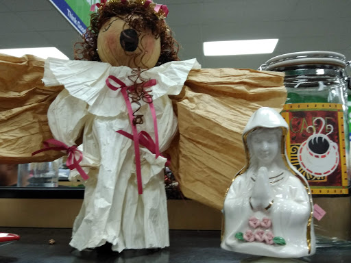 Thrift Store «Goodwill Store & Donation Center», reviews and photos, 28901 S Western Ave, Rancho Palos Verdes, CA 90275, USA