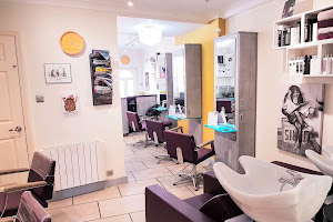 Cabelo Unisex Hair Salon, Beauty, Aesthetics and Wellness Hub