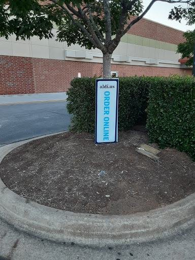 Supermarket «ALDI», reviews and photos, 2132 S Main St, Wake Forest, NC 27587, USA