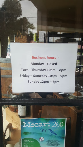 Wine Store «Brown Jug Wine Shop», reviews and photos, 1 Jarves St, Sandwich, MA 02563, USA