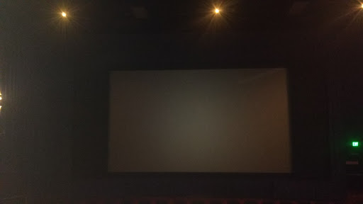 Movie Theater «Regal Cinemas Hollywood 10 - St. Joseph», reviews and photos, 5405 N Belt Hwy, St Joseph, MO 64506, USA