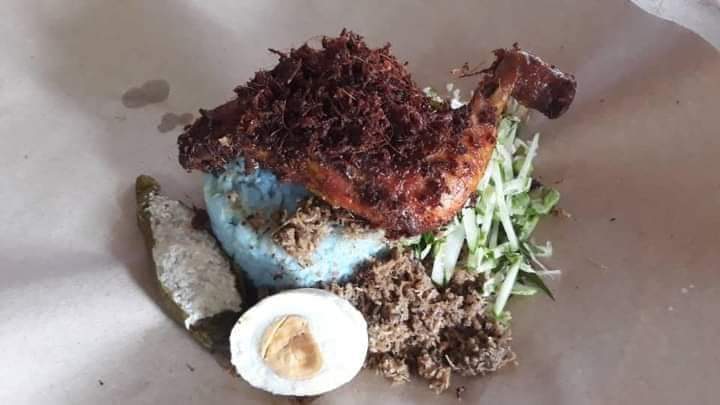 Cik Mus nasi kukusnasi kerabu taman intan Kluang Johor