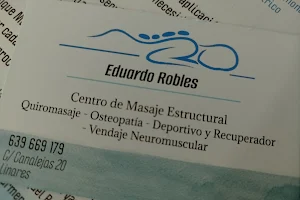 CENTRO DE MASAJE ESTRUCTURAL EDUARDO ROBLES. Quiromasaje_Osteopatía_Deportivo image