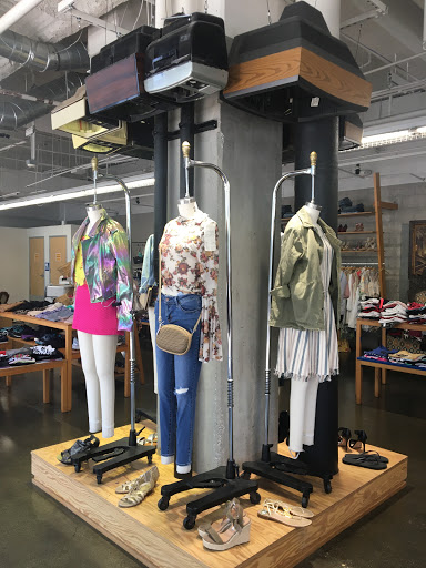 Thrift Store «RARE by Goodwill», reviews and photos, 411 W Broadway, Anaheim, CA 92805, USA