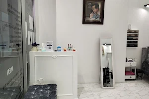 Noah's beauty salon Ekkmai-Thonglor image