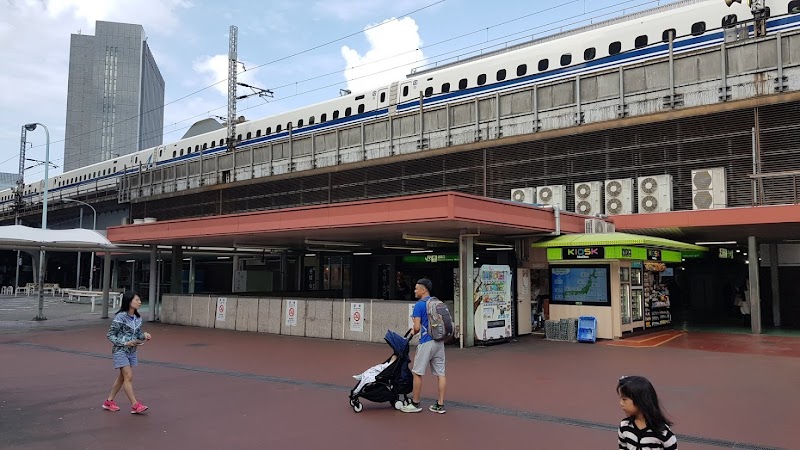 新橋駅銀座口チャンスセンター 東京都港区新橋 宝くじ売り場 グルコミ