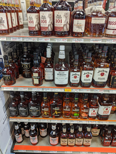 Liquor Store «Roof Brothers Wine & Spirits», reviews and photos, 4033 Clarks River Rd, Paducah, KY 42003, USA