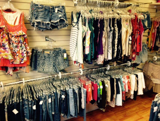 Thrift Store «De Novo Clothing Exchange», reviews and photos, 586 Main St, Stroudsburg, PA 18360, USA