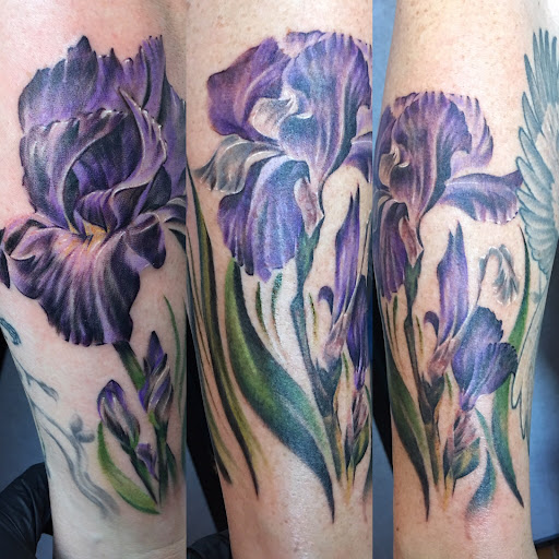 Tattoo Shop «Moth Studio», reviews and photos, 428 W Commercial St, Springfield, MO 65803, USA