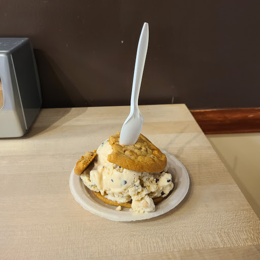 Cookie Shop «Insomnia Cookies», reviews and photos, 930 Spring St NW #2, Atlanta, GA 30309, USA