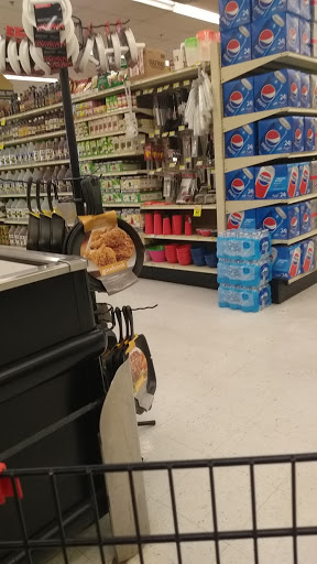 Grocery Store «Town & Country Supermarket», reviews and photos, 719 E Main St, Willow Springs, MO 65793, USA